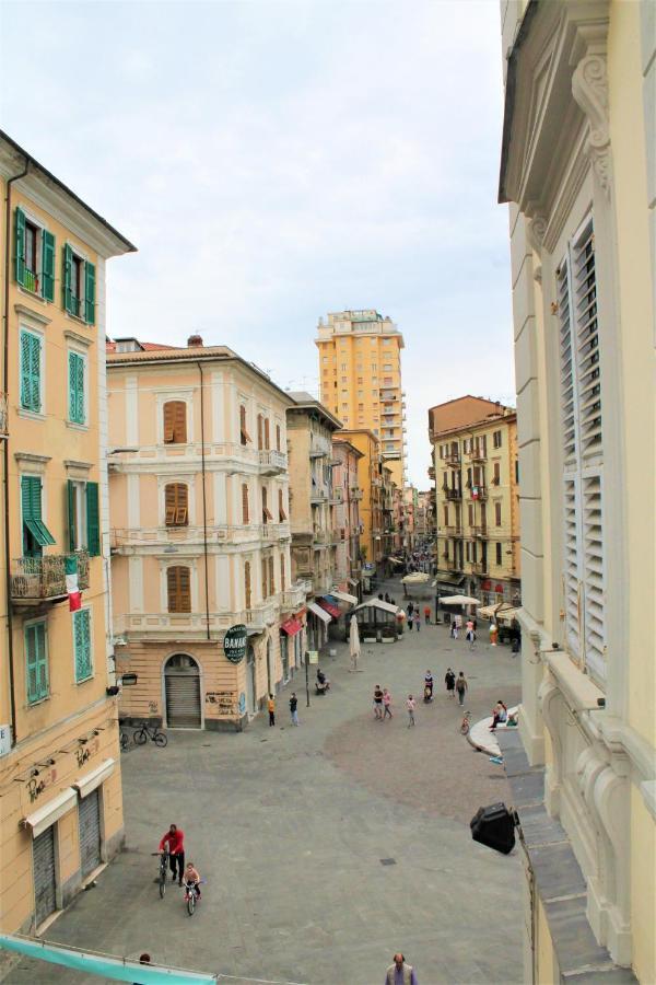 You Stay "Main Street & Station" La Spezia Zewnętrze zdjęcie